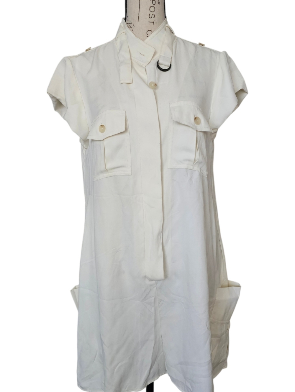 BCBGMaxAzria Cream Short Sleeve Romper